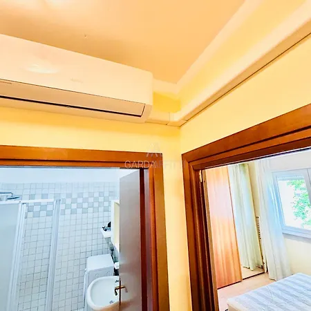 Apartment Little Italy Apt- Piscina E Relax Al Di Garda